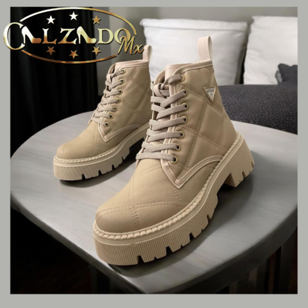 Bota guess Capitonada